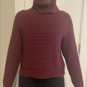 Madewell wool sweater. Size XS. Perfect condition (worn once). Color: Burgundy.
